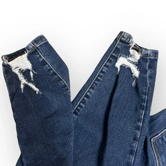 Good American Distressed Skinny Midrise Medium Wash Jeans Size 6
